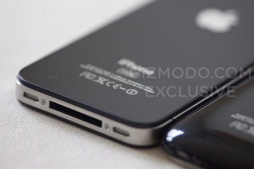 iPhone 4, Gizmodo, Apple: Bloggers Are Journalists