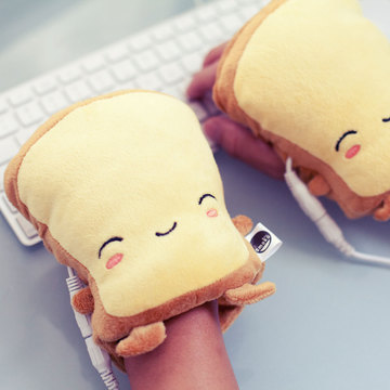 Keep warm with super cute USB hand and feet warmers
