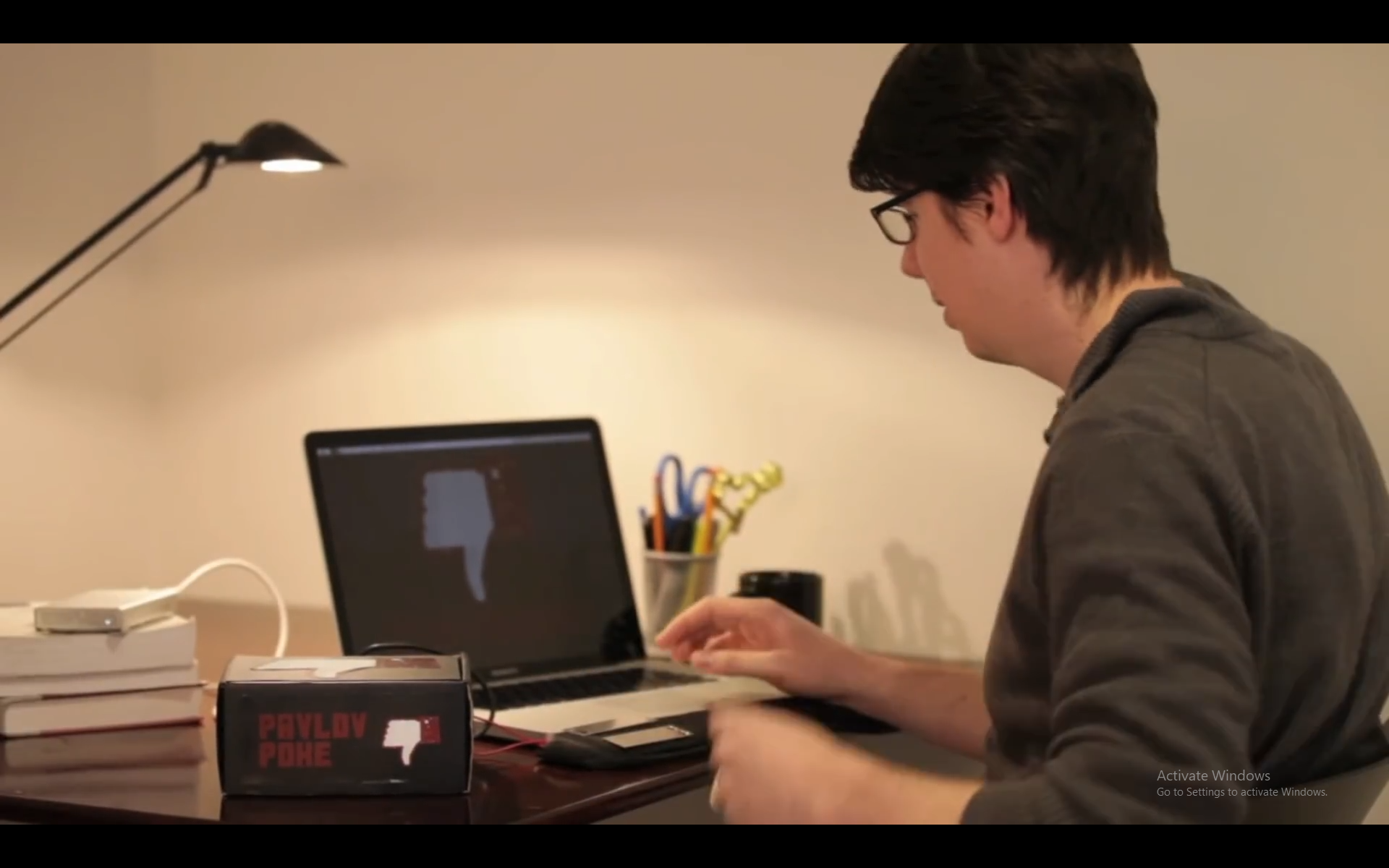 MIT students find shock therapy works against Facebook addiction